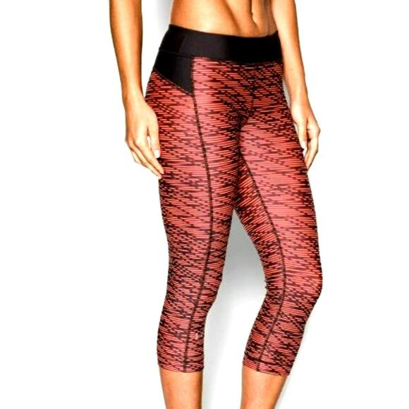 UNDER ARMOUR Women Medium Compression Heat gear Crop Capri Leggings Orange Black - Picture 1 of 8